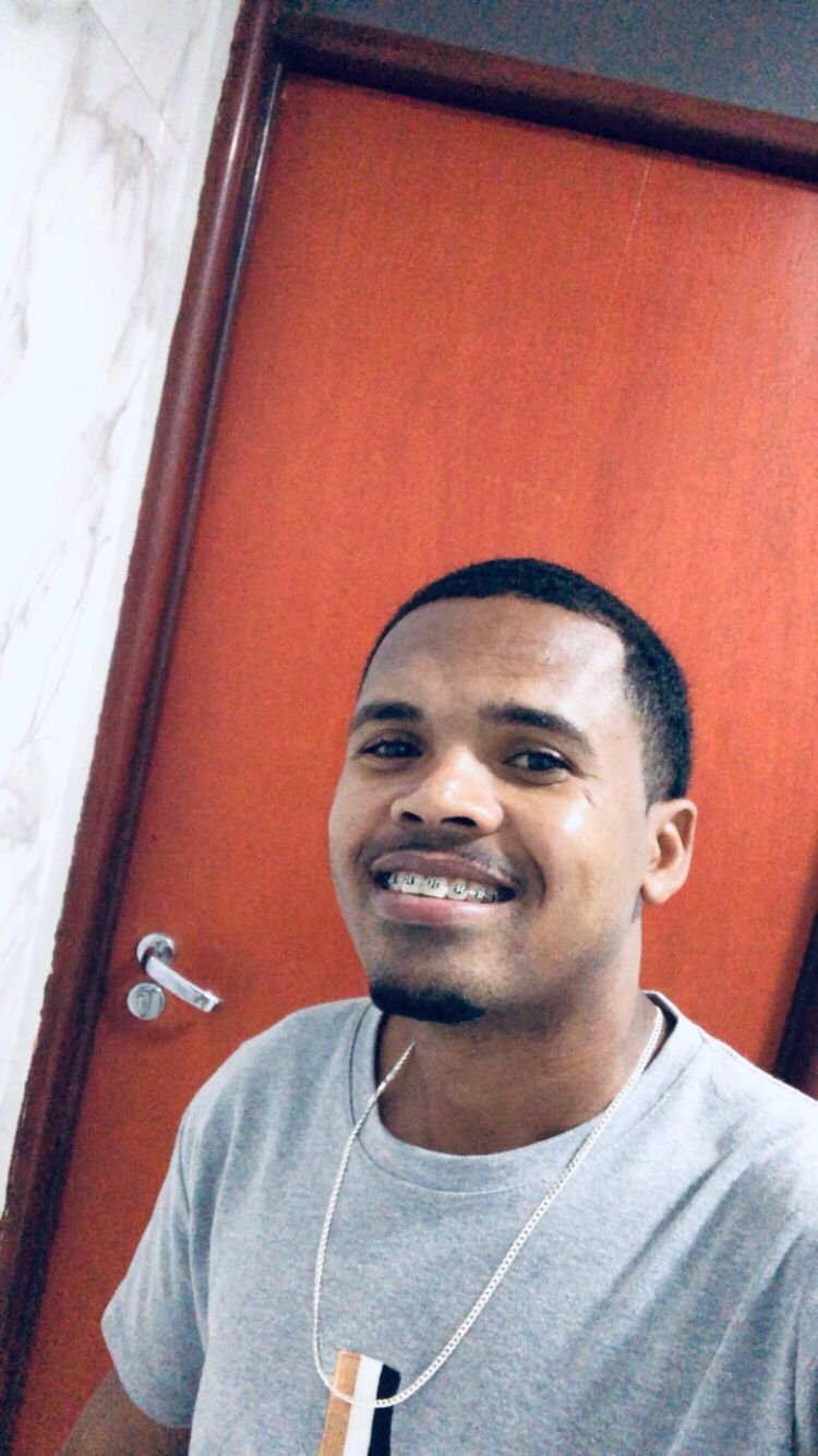 ¡PARTICIPA Y GANA UN IPHONE NUEVO CON ALEX SANTOS!